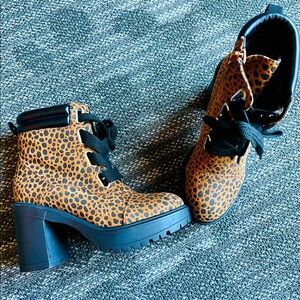 SUGAR Platform Combat Boots Leopard Print 7 NEW